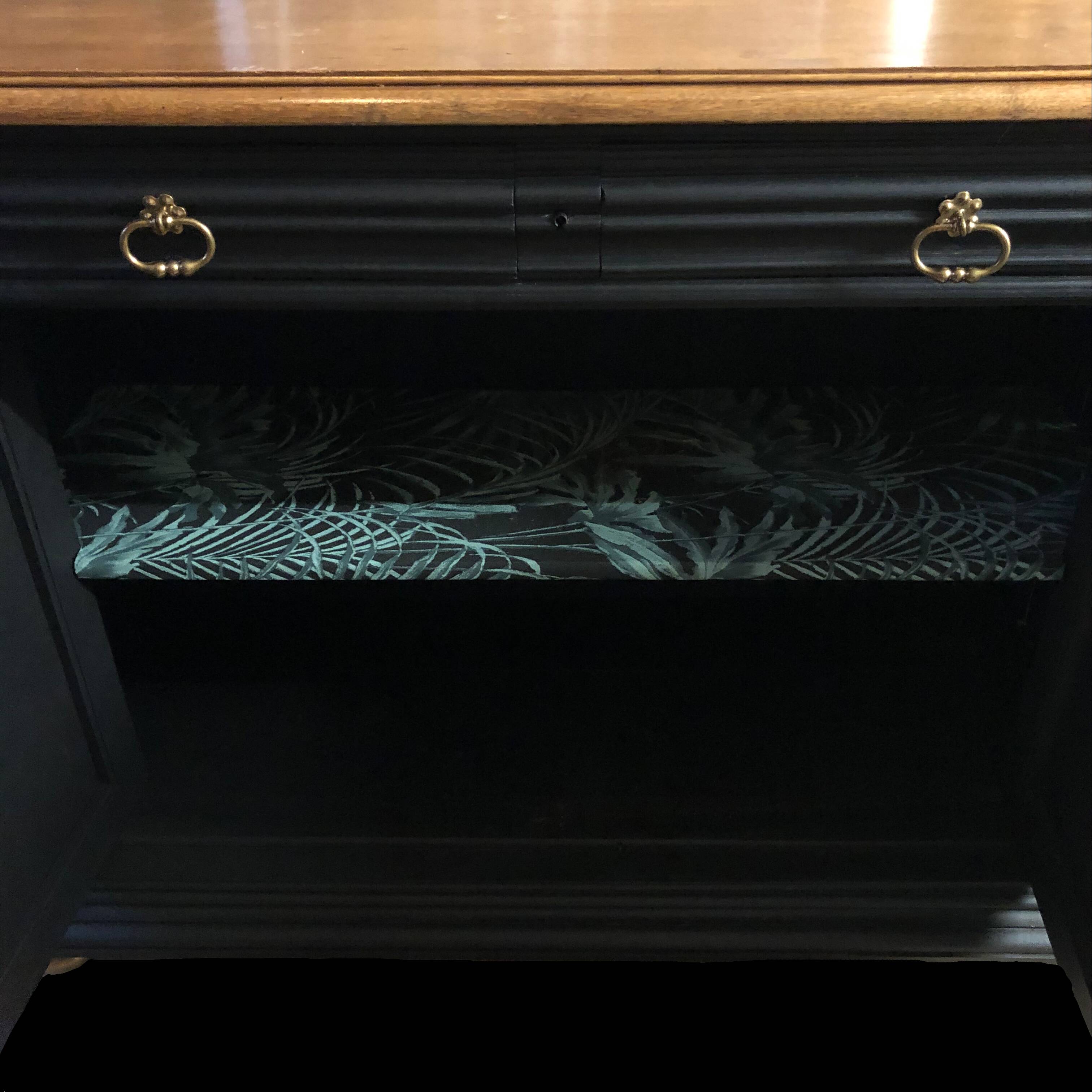 “Tropical” buffet