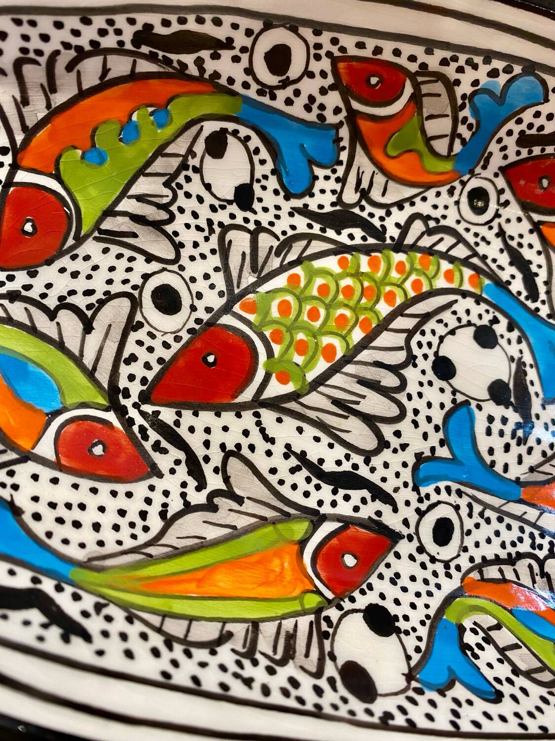 Tunisian dish with fish decoration – Slama pottery (Nabeul)