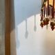 Lampe rétro bois tourné et perles 41 cm