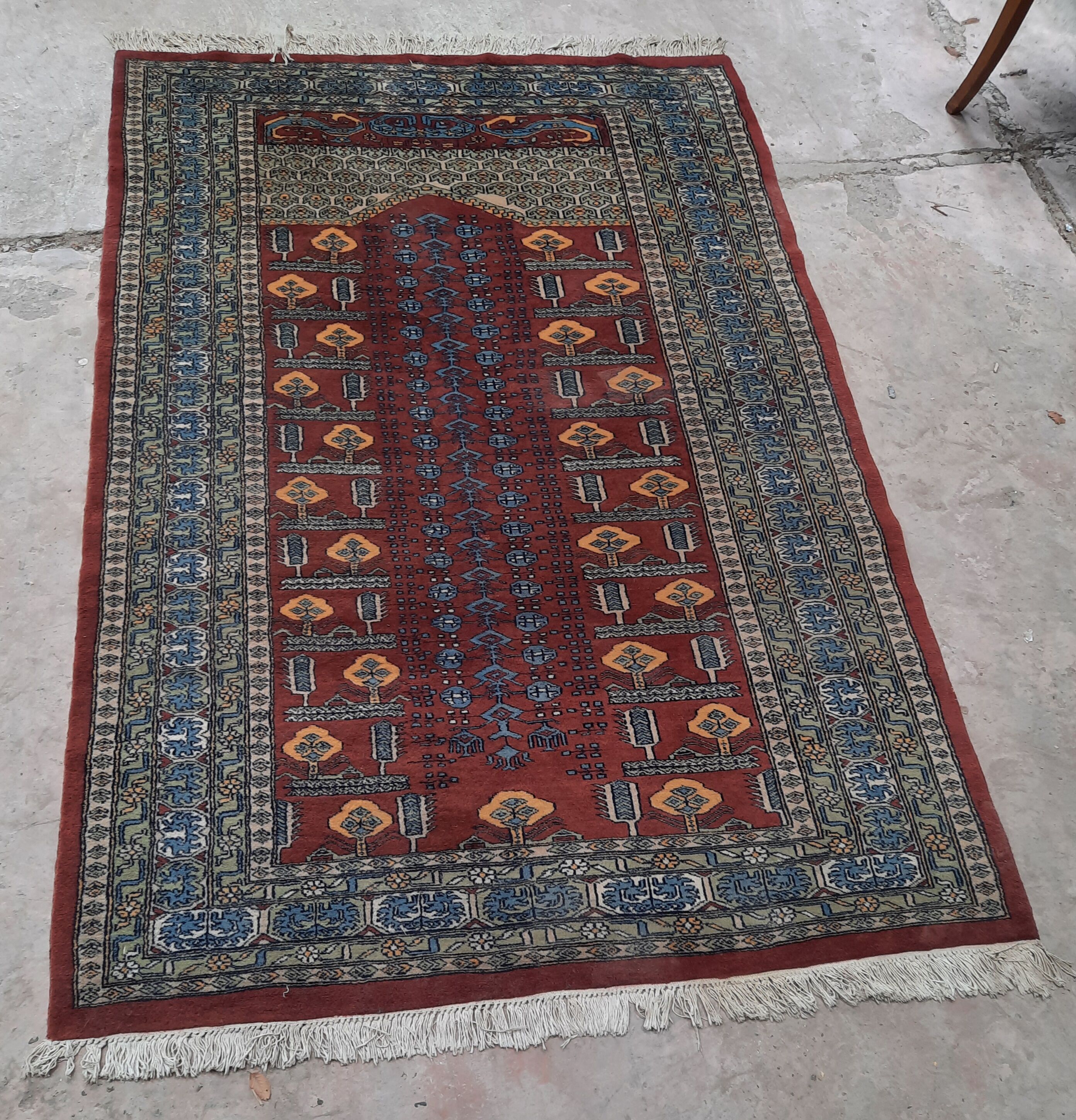 Handmade wool oriental rug