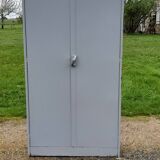 Armoire industrielle en fer