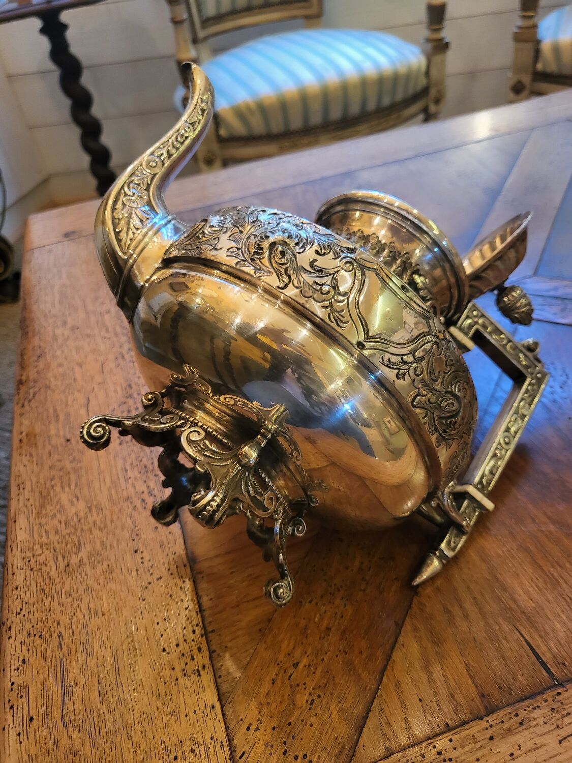 Teapot and its sugar bowl