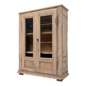 Vitrine en noyer à deux