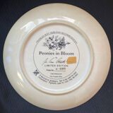 Assiette numérotée par Joe Anna Arnett collection "Peonies in Bloom"