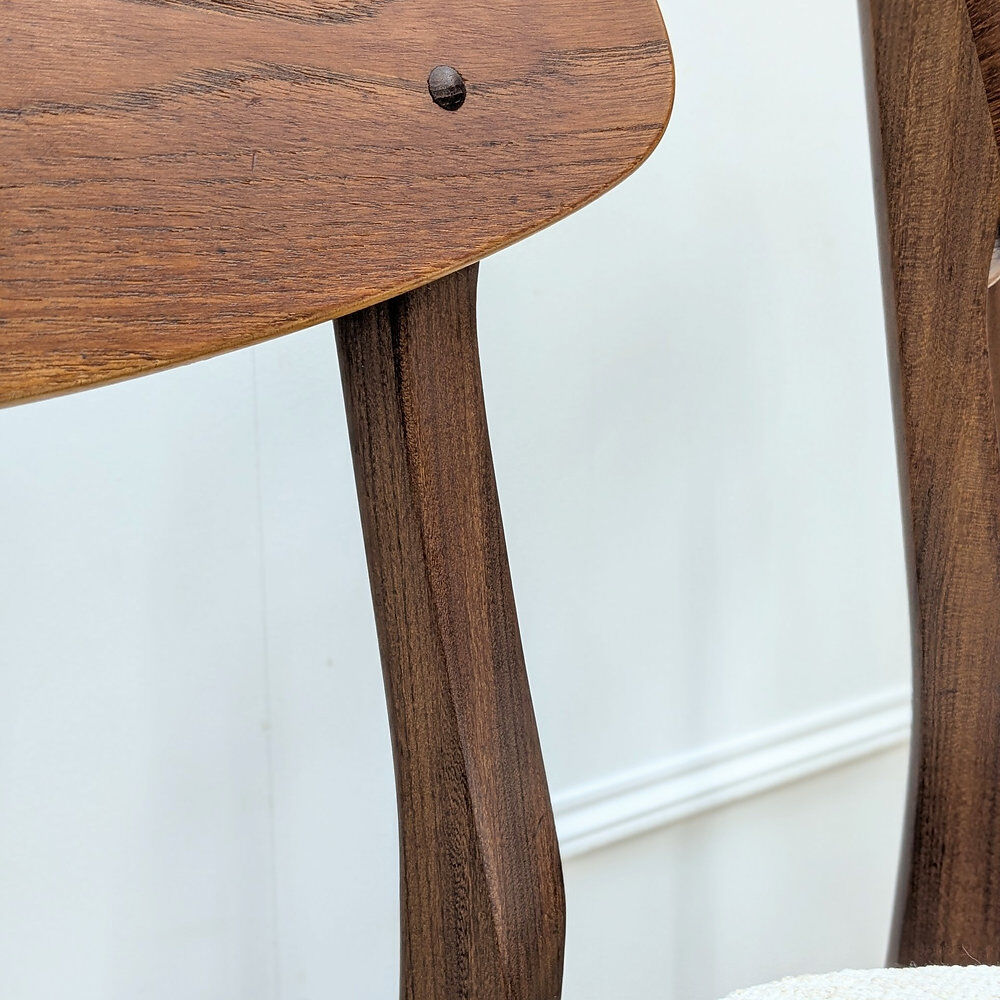 Lot de 2 chaises scandinaves en teck