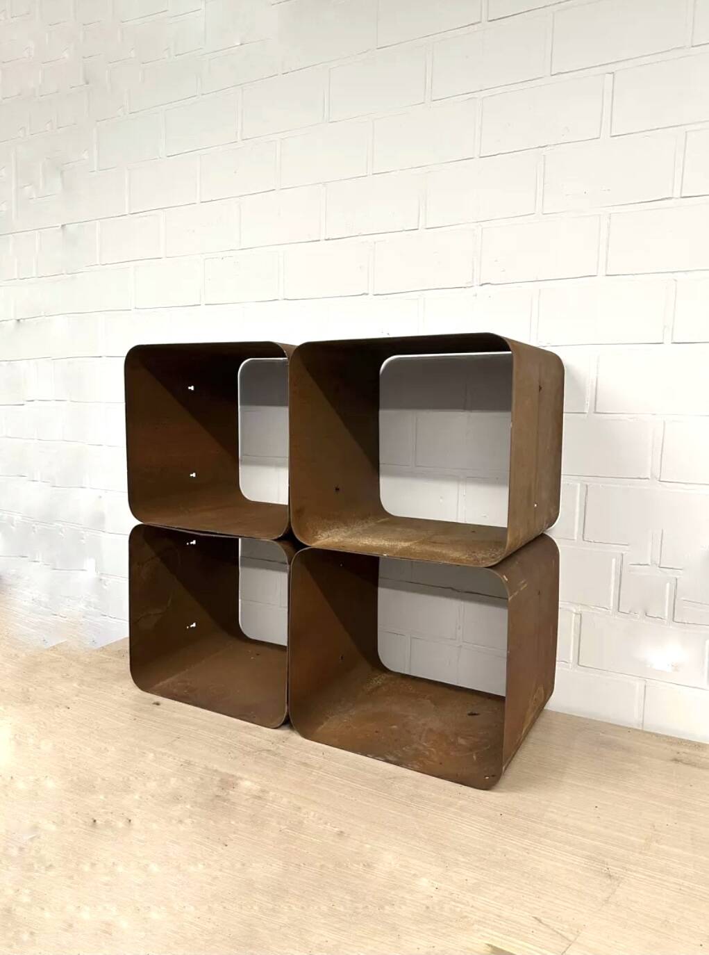 Space Cortensteel Shelf 1970