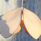 Suspension flower petals