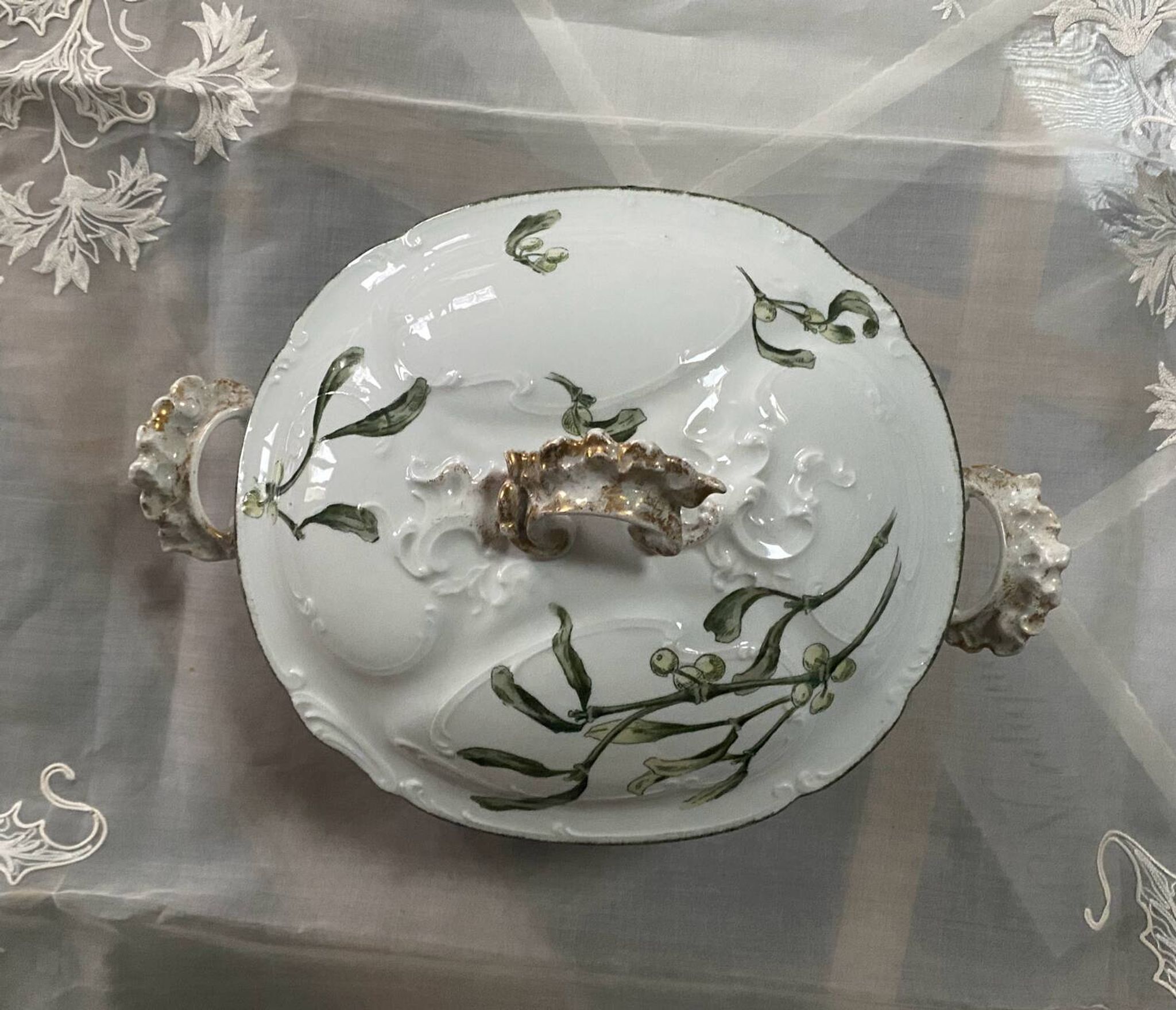 Légumier en porcelaine Pillivuyt modèle Gui ancien