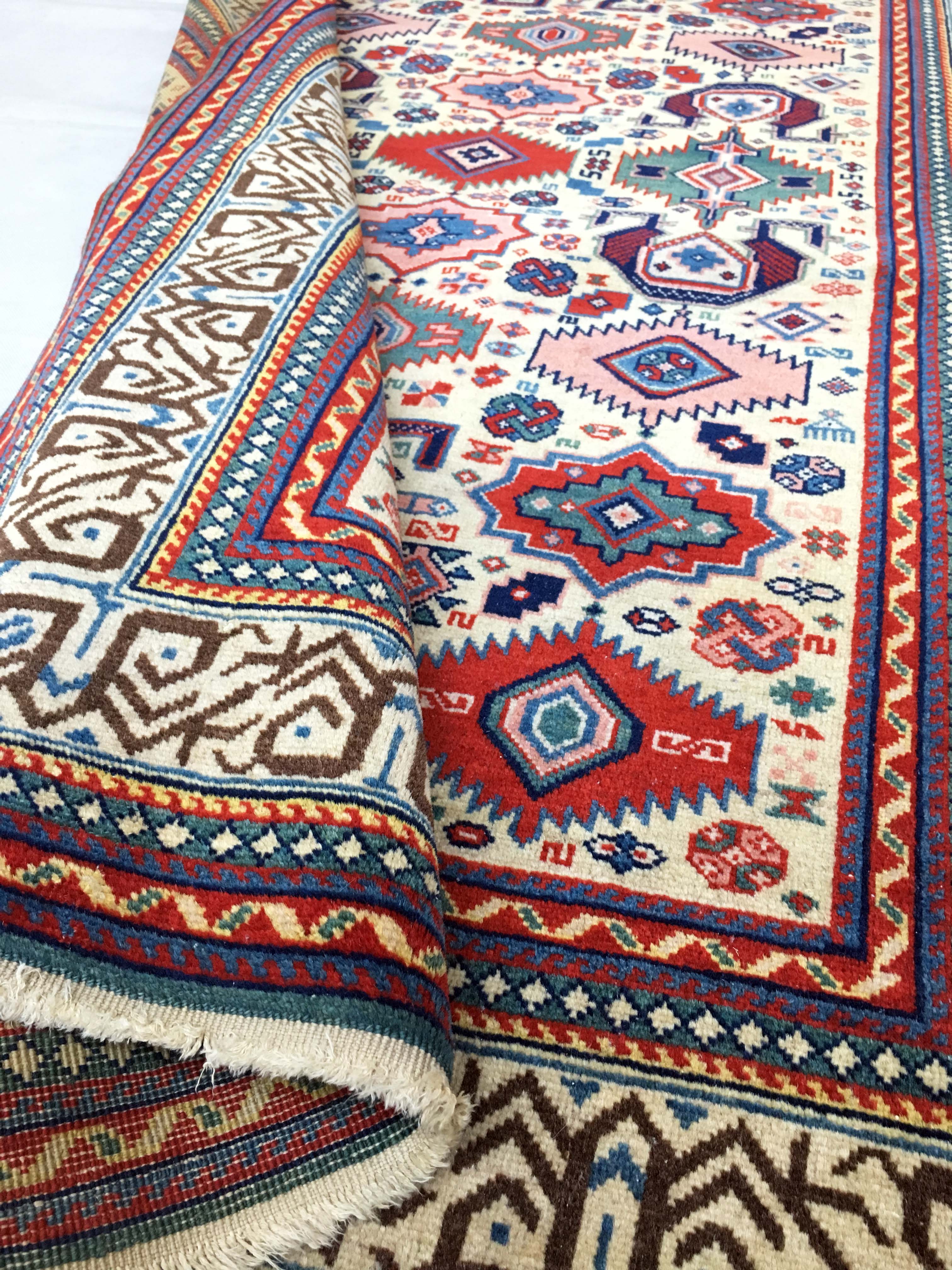 Hand made oriental rug: former Shirvan Perepedil 180 x 110 cm around 1930.
