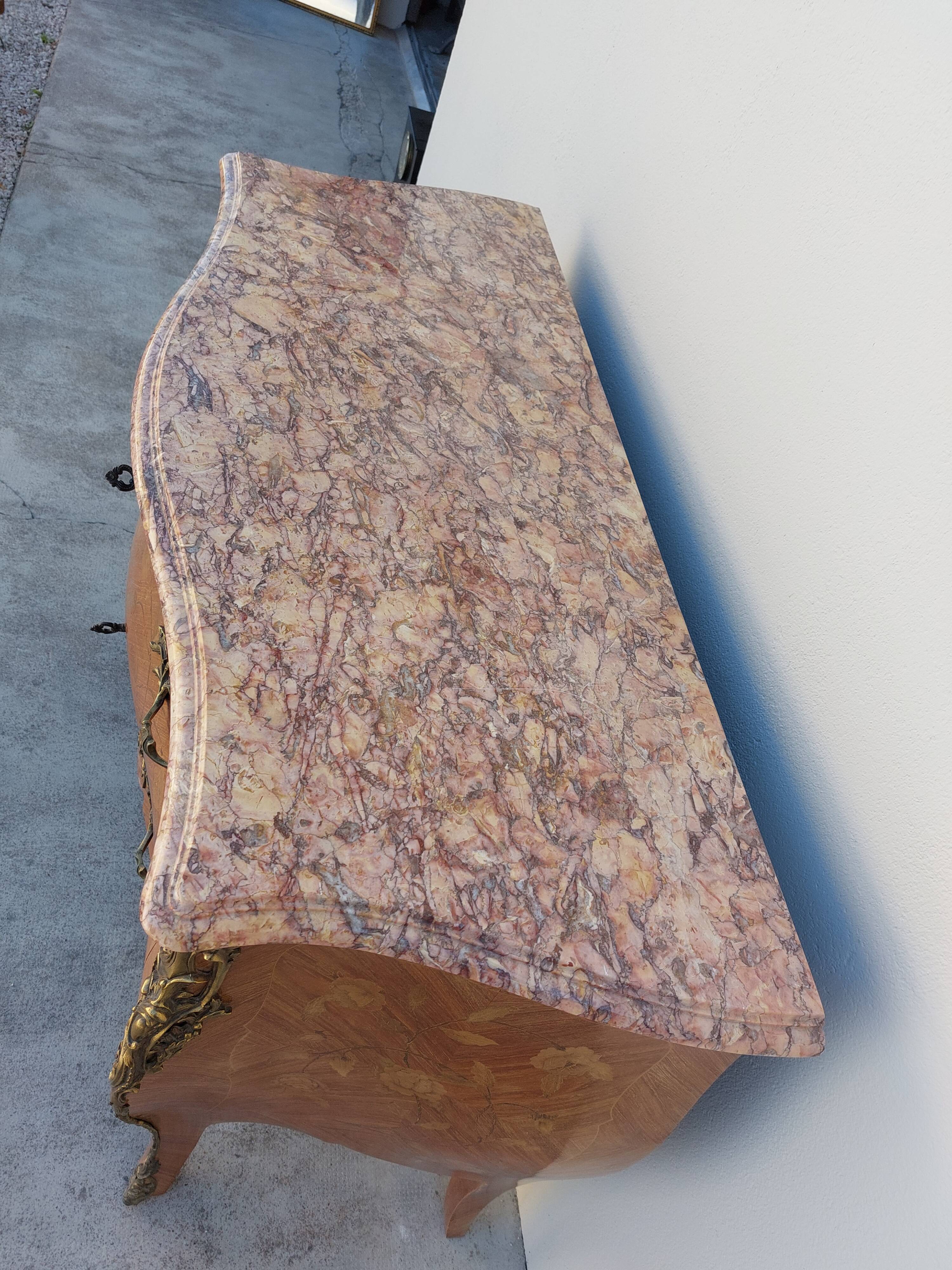 Louis XV chest of drawers in rosewood marquetry