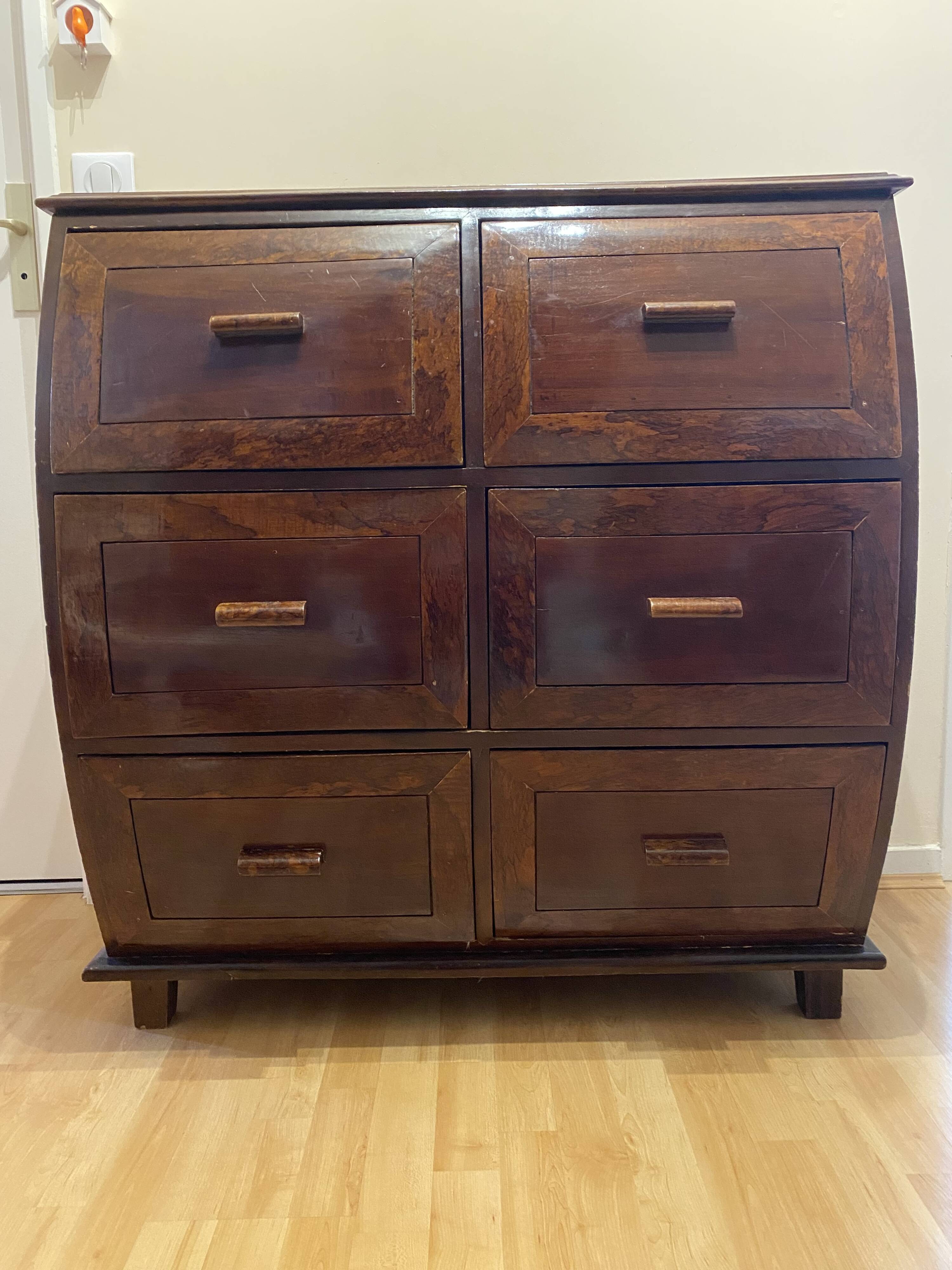Commode en bois d'Asie