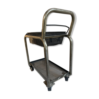 Industrial trolley serving