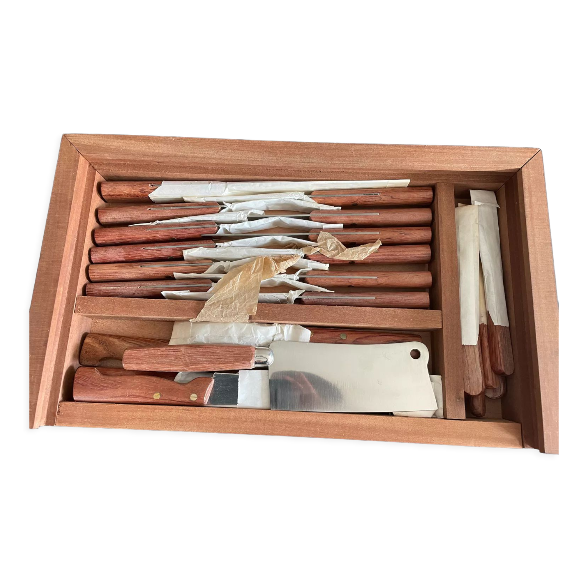 Cutlery box and meat log