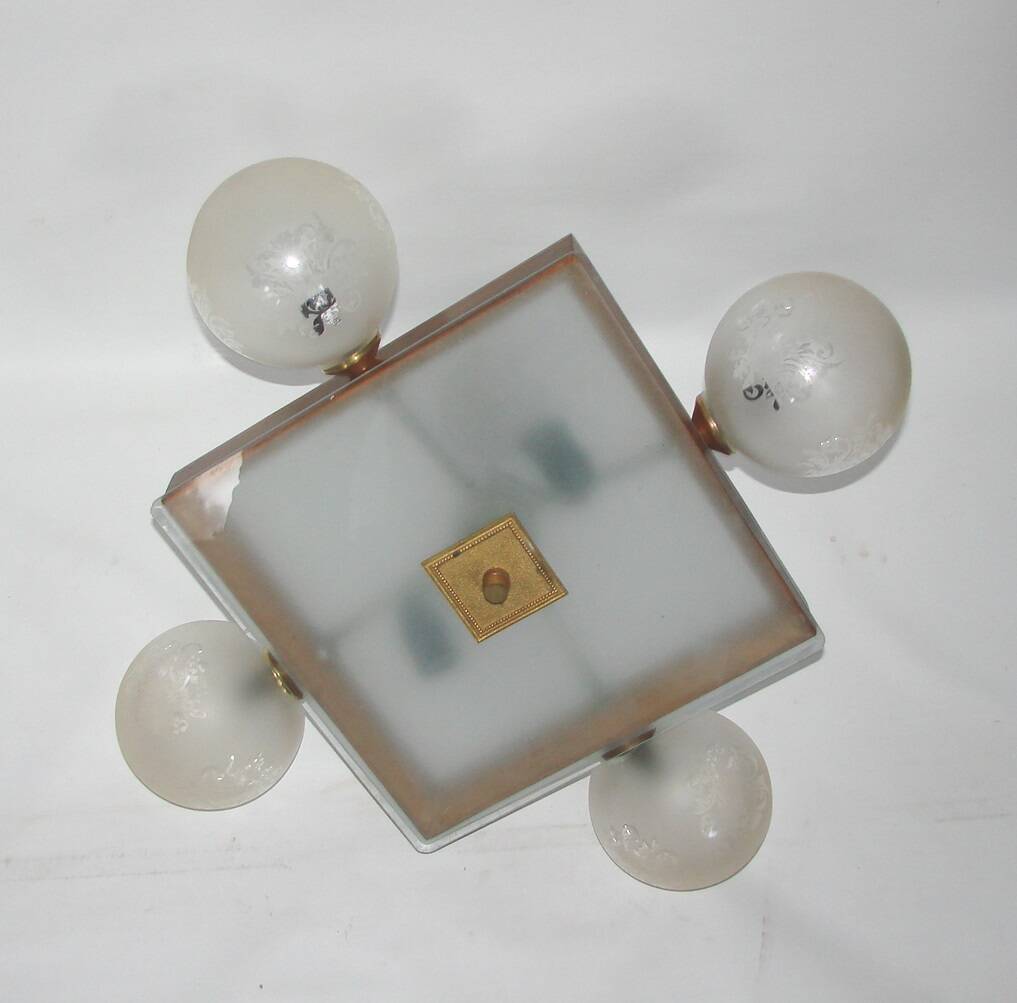 Mid-century vintage chandelier, 1950s, brass, wood and frosted glass, 4x E1