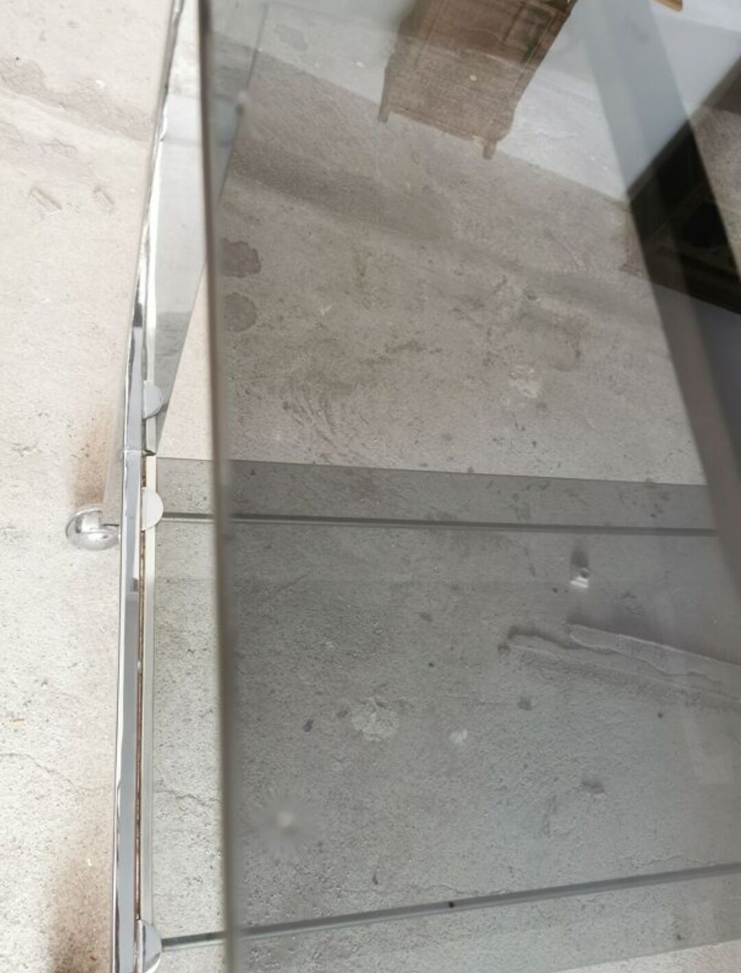 Table d'appoint, desserte, console en verre et métal chromé