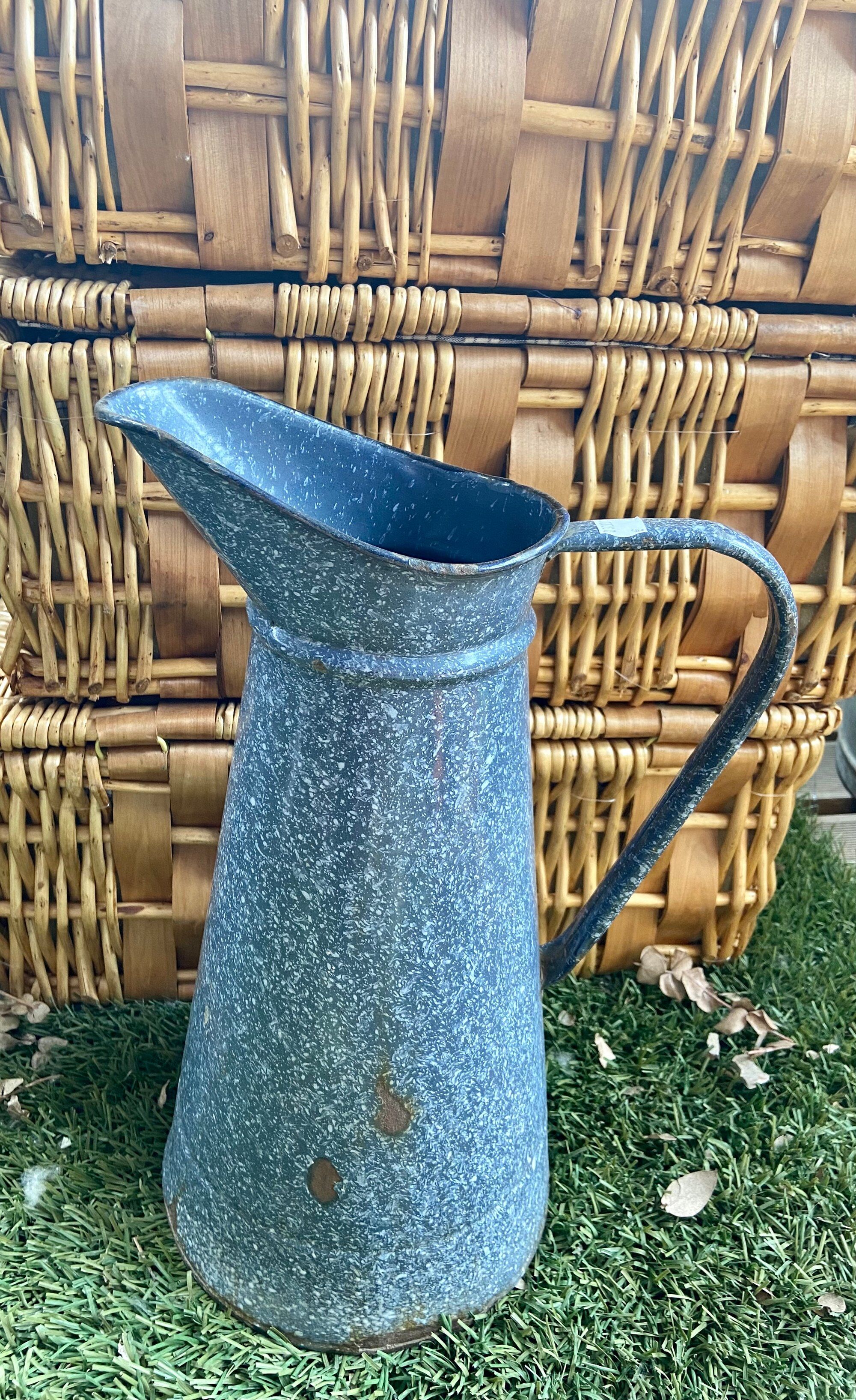 Spotted enamelled broc