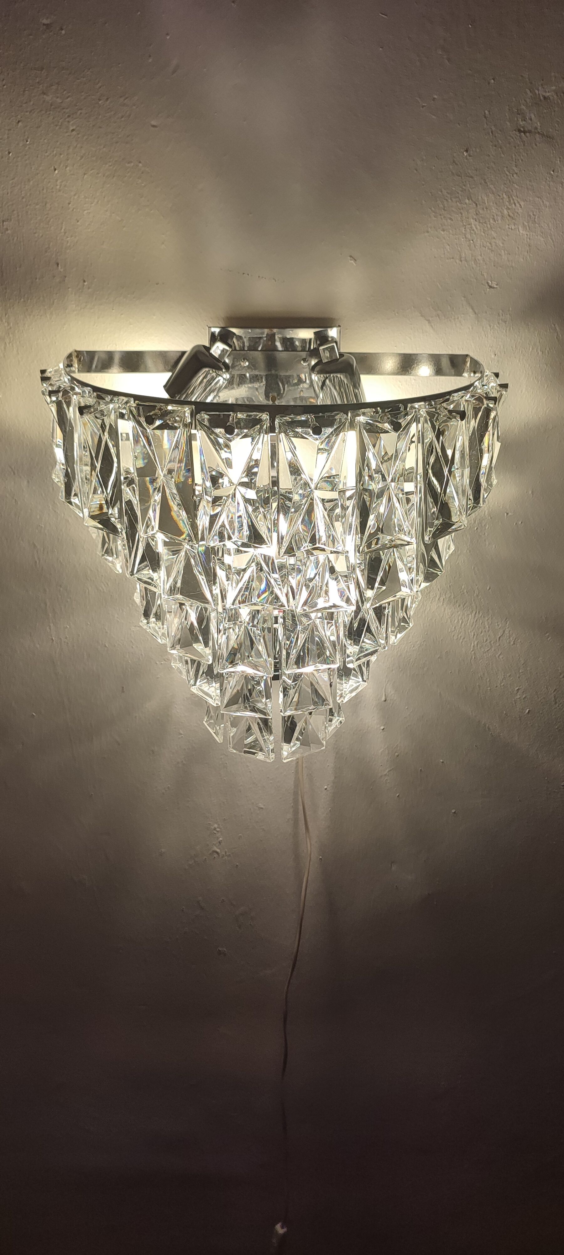 Apply "kinkeldey" crystals. Germany 1970s