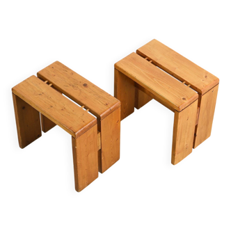 Tabouret en pin massif les Arcs.