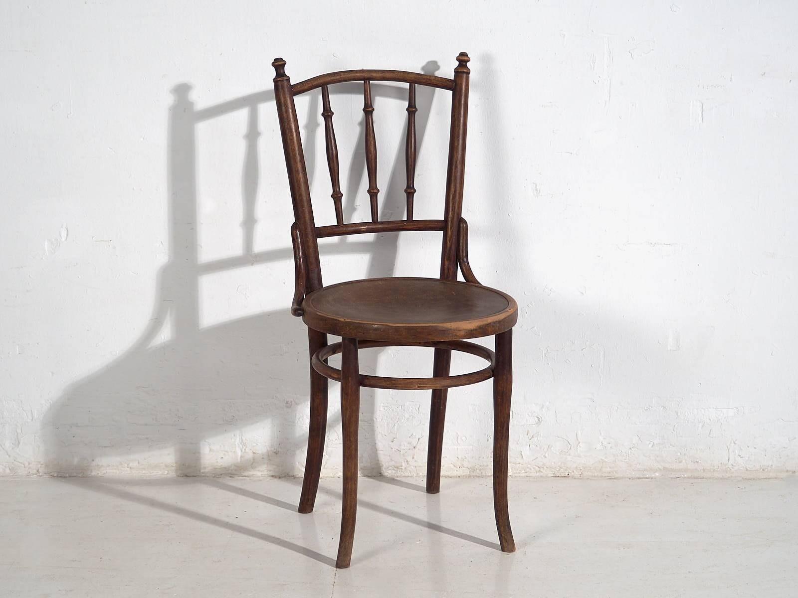 Antique Thonet bentwood chairs (circa 1920). Set of 4 pieces #14