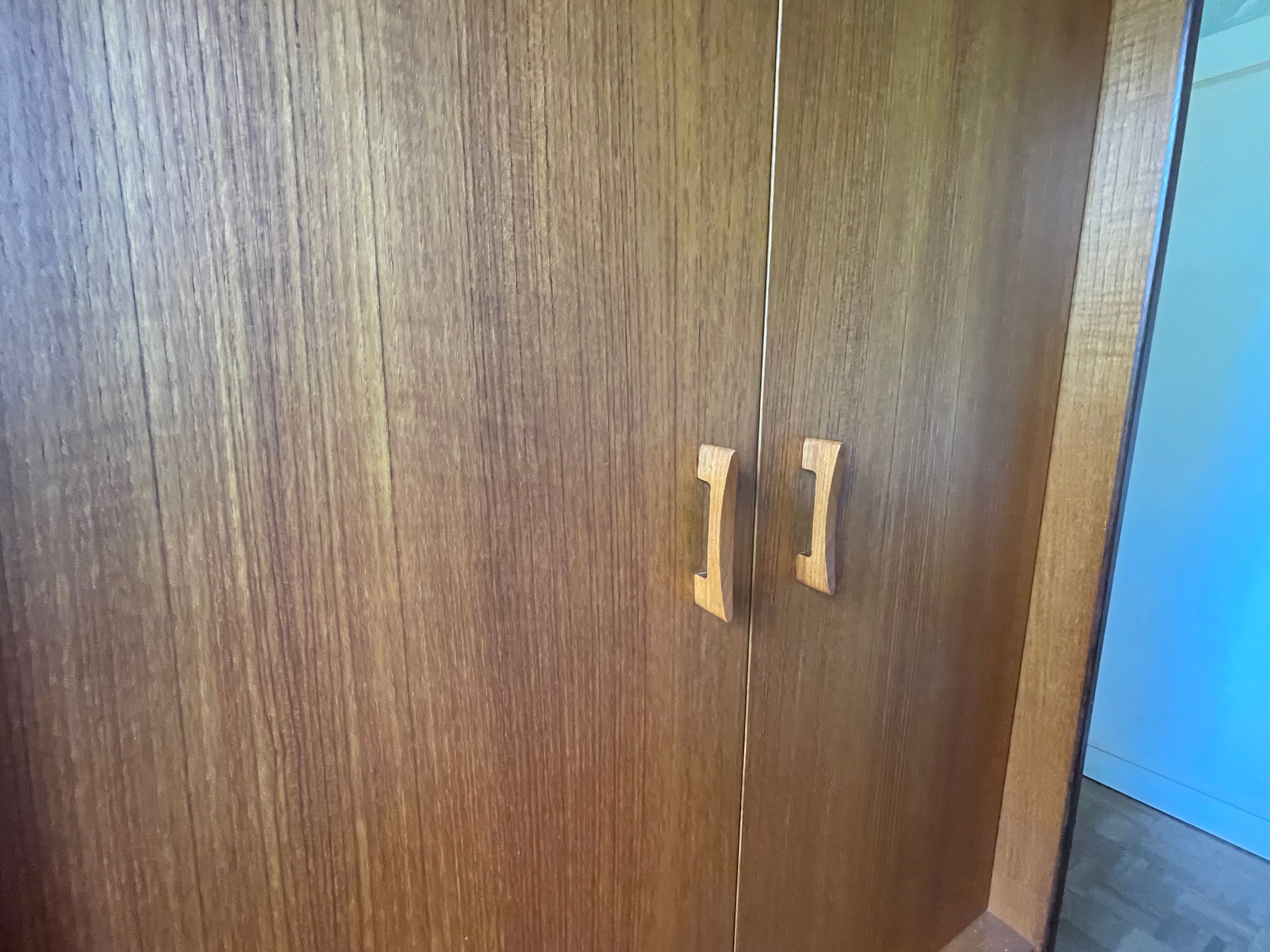 Armoire en teck années 60