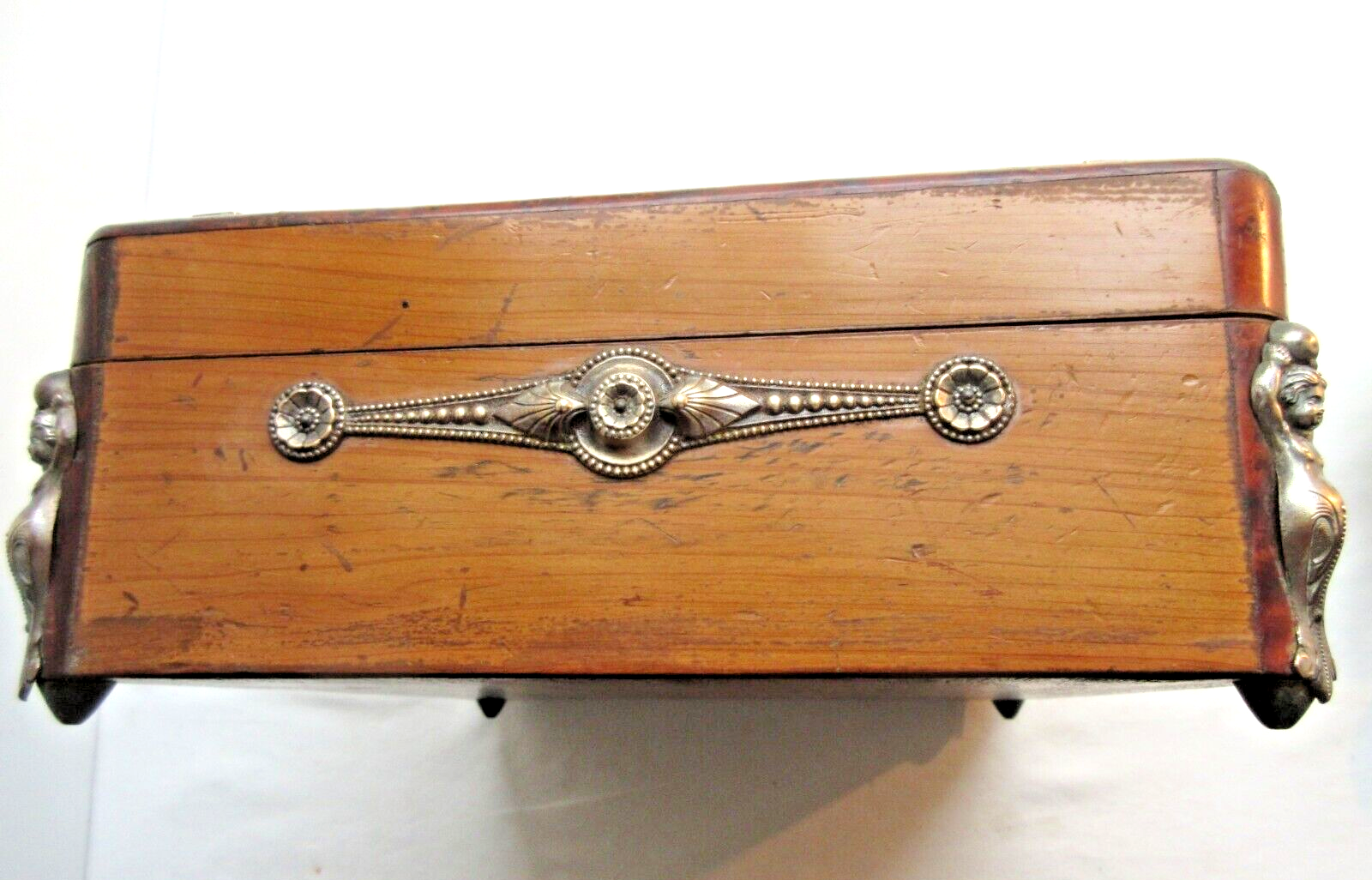 Box XIXth Napoleon III, jewel box or secrets, mahogany, padded blue silk, signed TAHAN