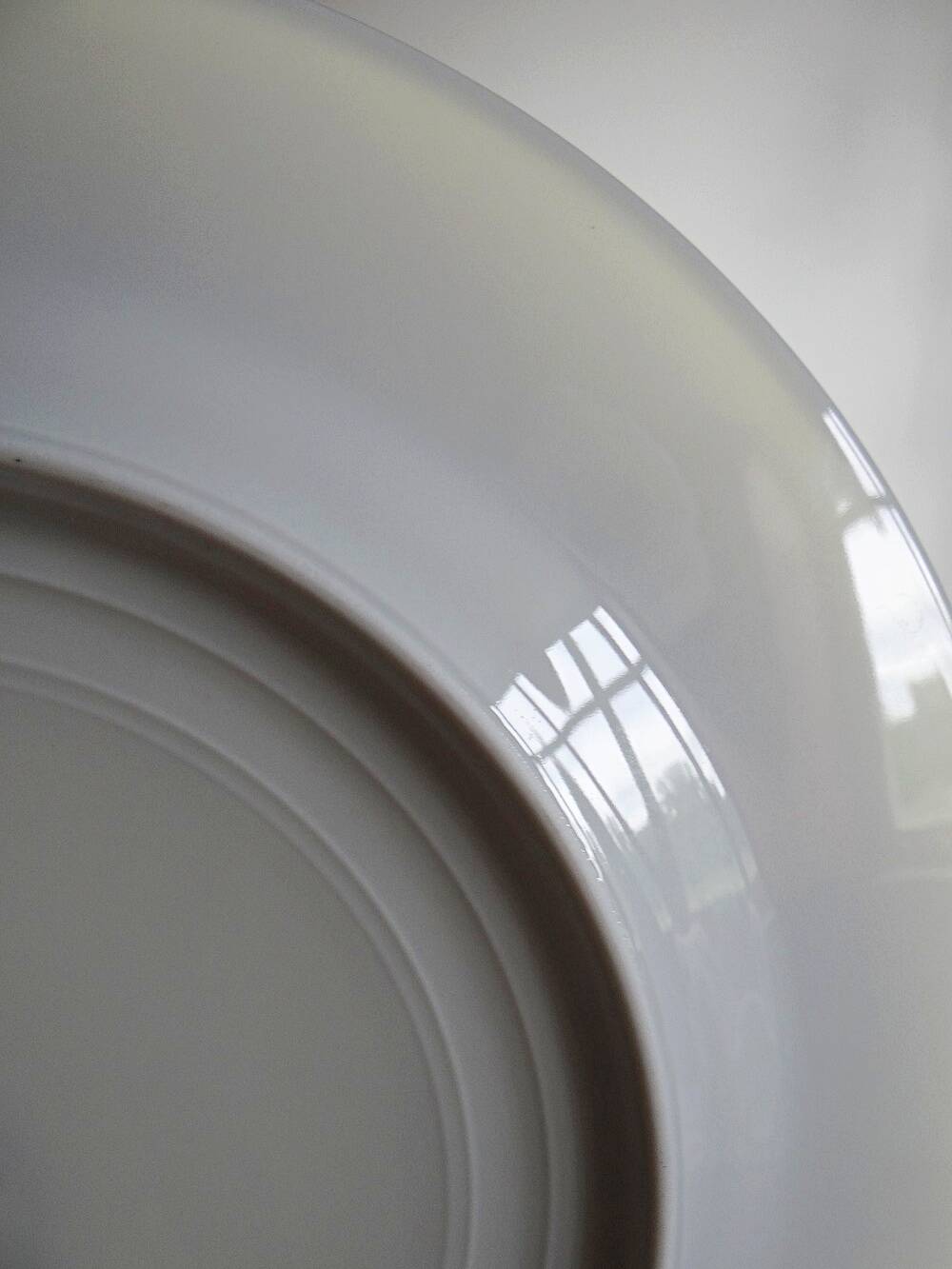 3 flat plates in porcelain Bernardaud Limoges model Sparte vintage