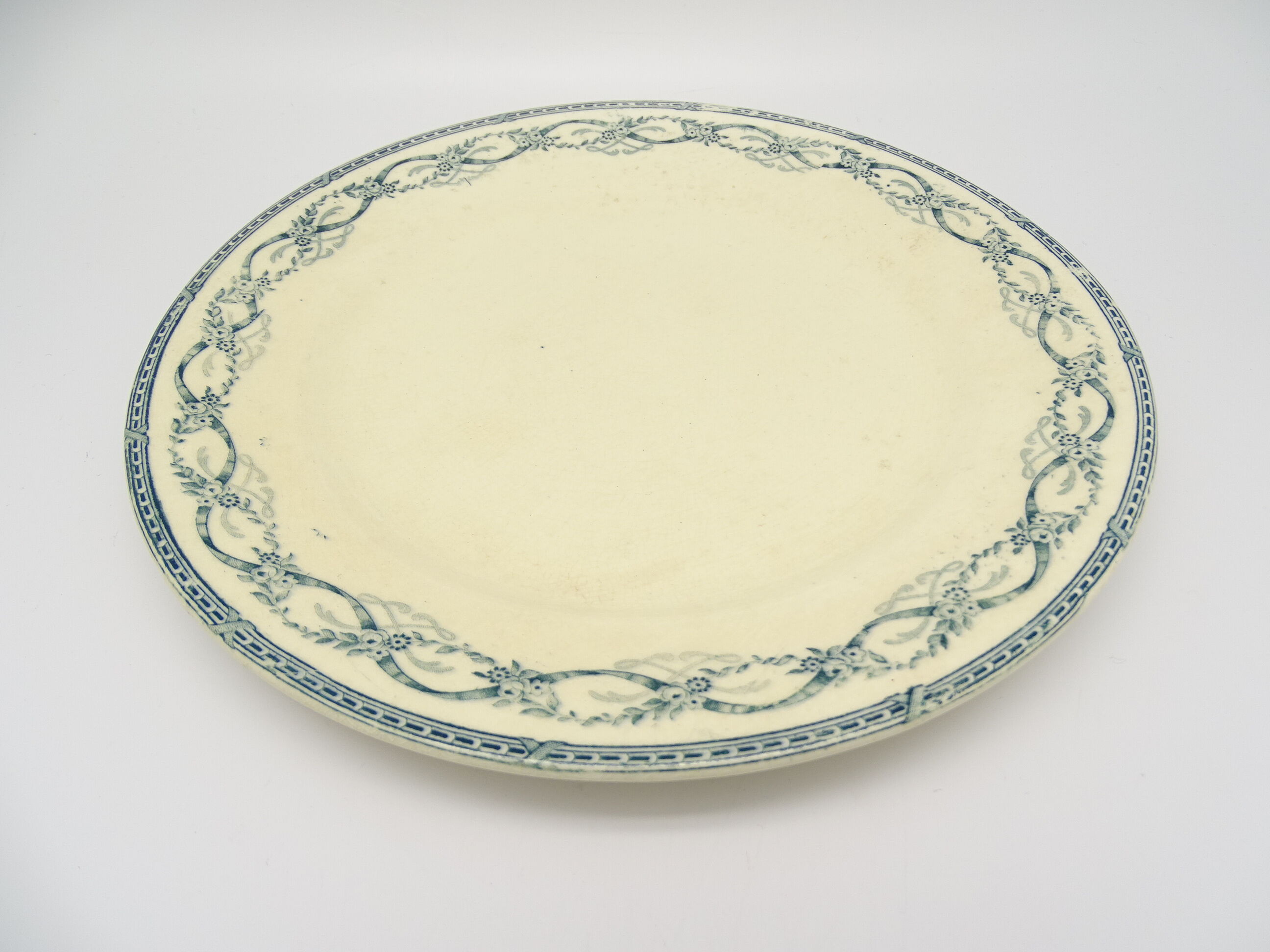 Flat plates of the Salins model Recamier