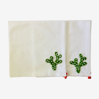 2 hand-embroidered napkins in Cactus 🌵 cotton