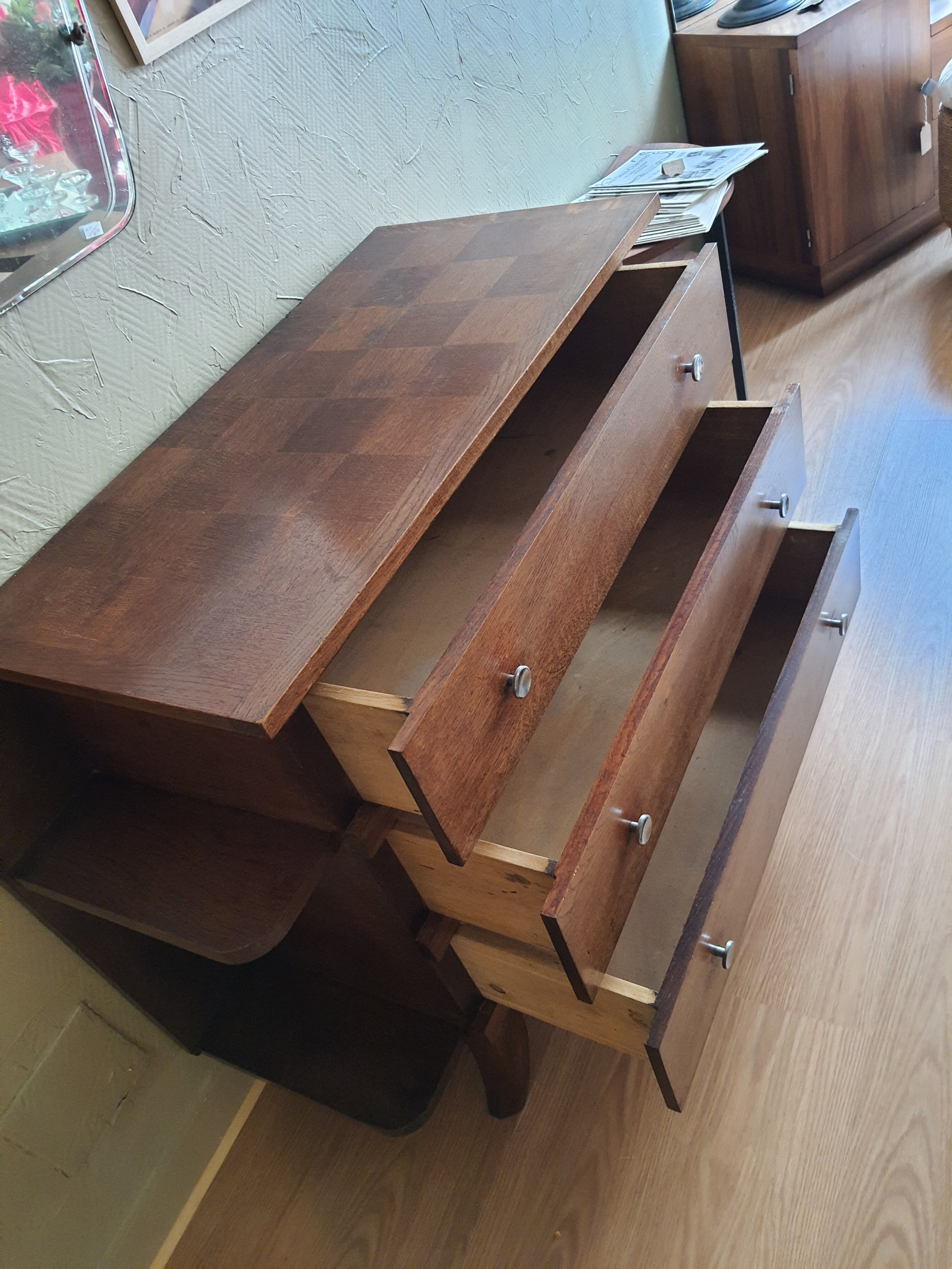 Vintage "ear" dresser