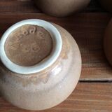 4 stoneware coffee cups