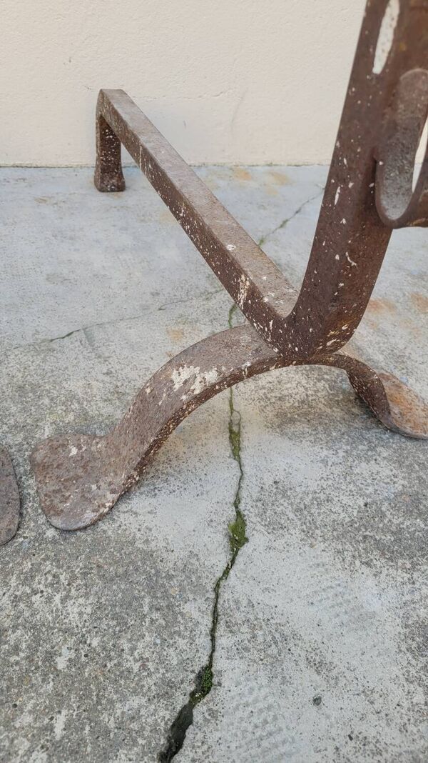 Paire de chenets landiers en fer forgé de cheminée ancien 19ème