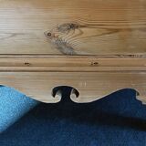 Large 19th century Scandinavian pine chest of drawers