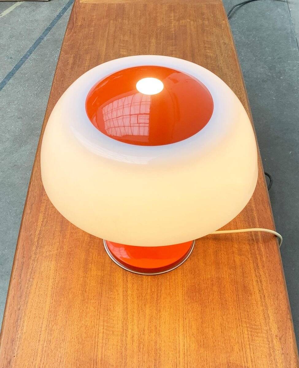 Italian table lamp from the mid-century space age by Gaetano Sciolari for Ecolight/Valenti.