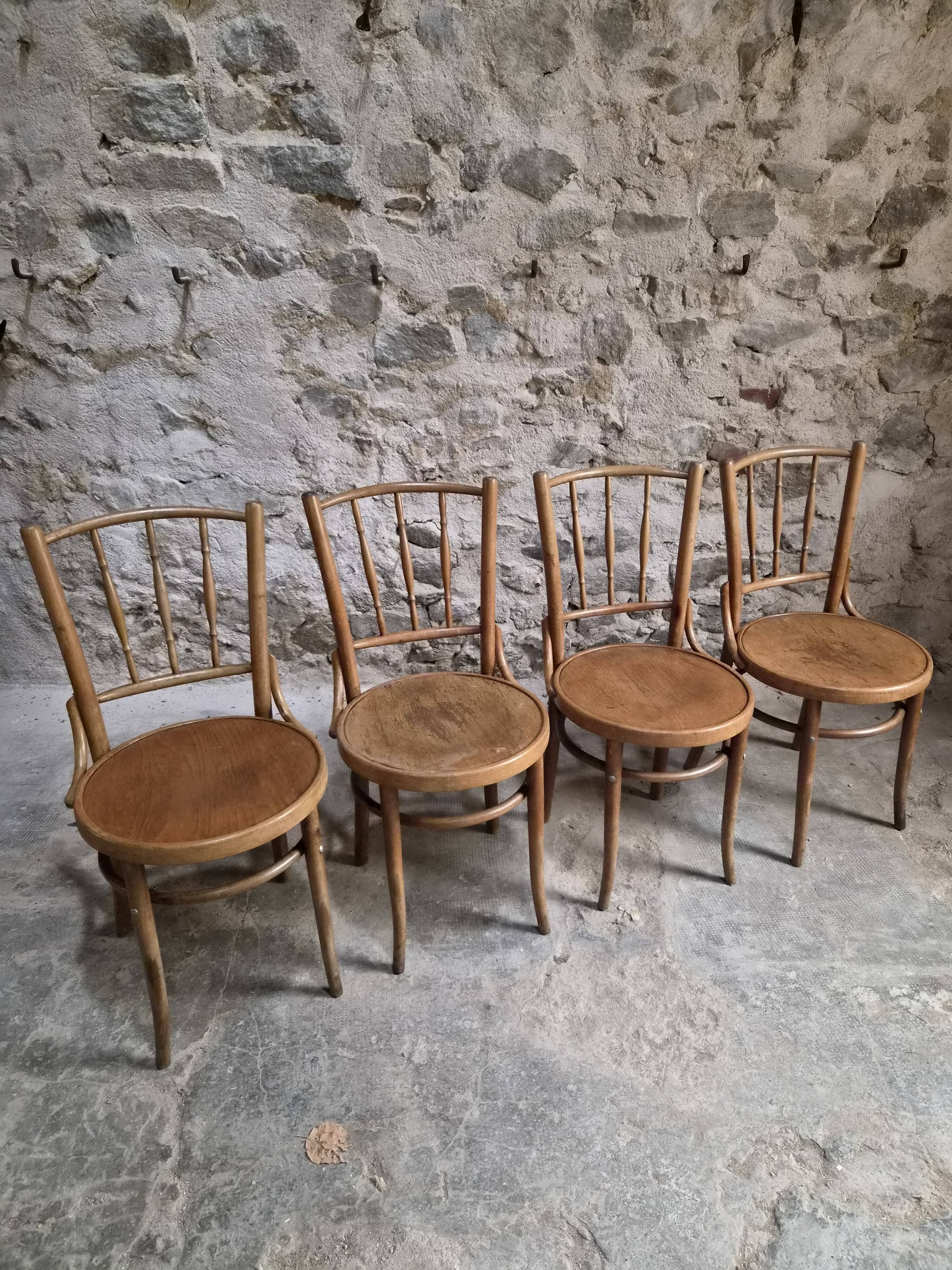 Set of 4 Fischel bentwood bistro chairs, Czechoslovakia, circa 1930–1950.