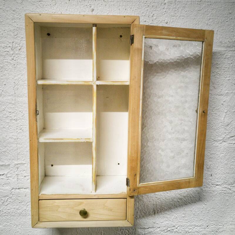 Wall display cabinet