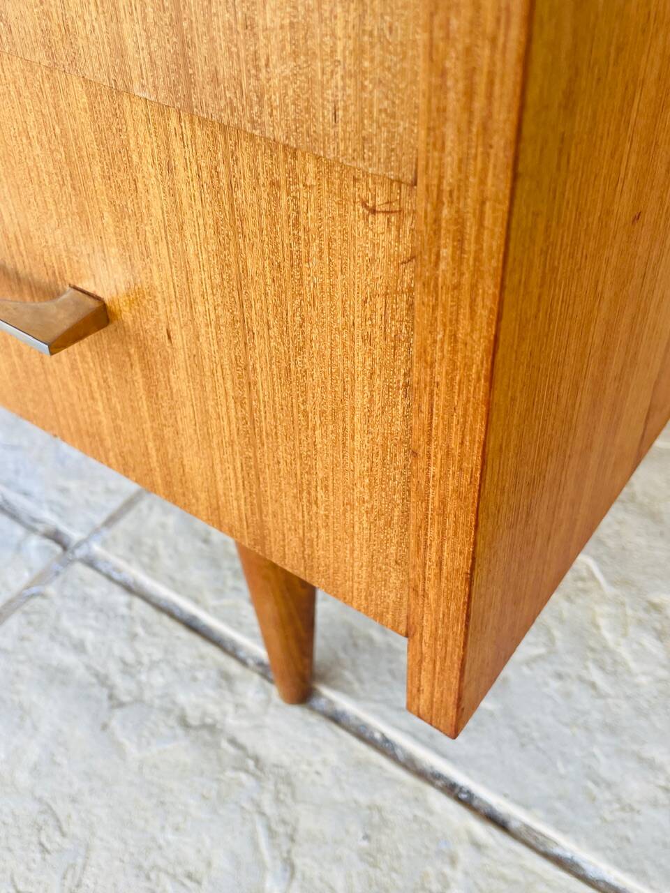 Vintage chest of drawers with 4 drawers by Capelle, circa 1960s.