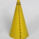 Suspension en forme de cône du milieu du siècle moderne en acier laminé jaune.