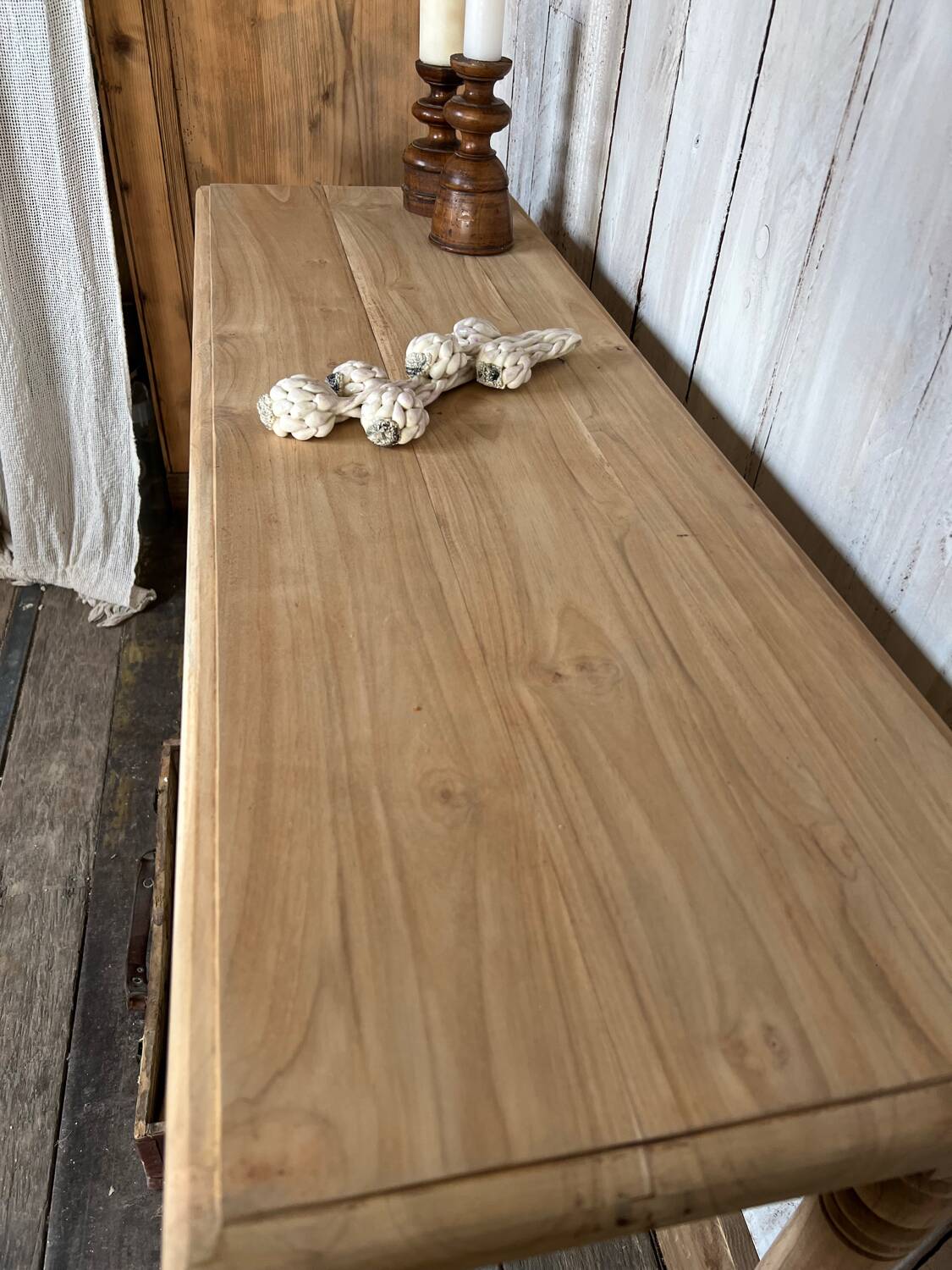 Raw wood console