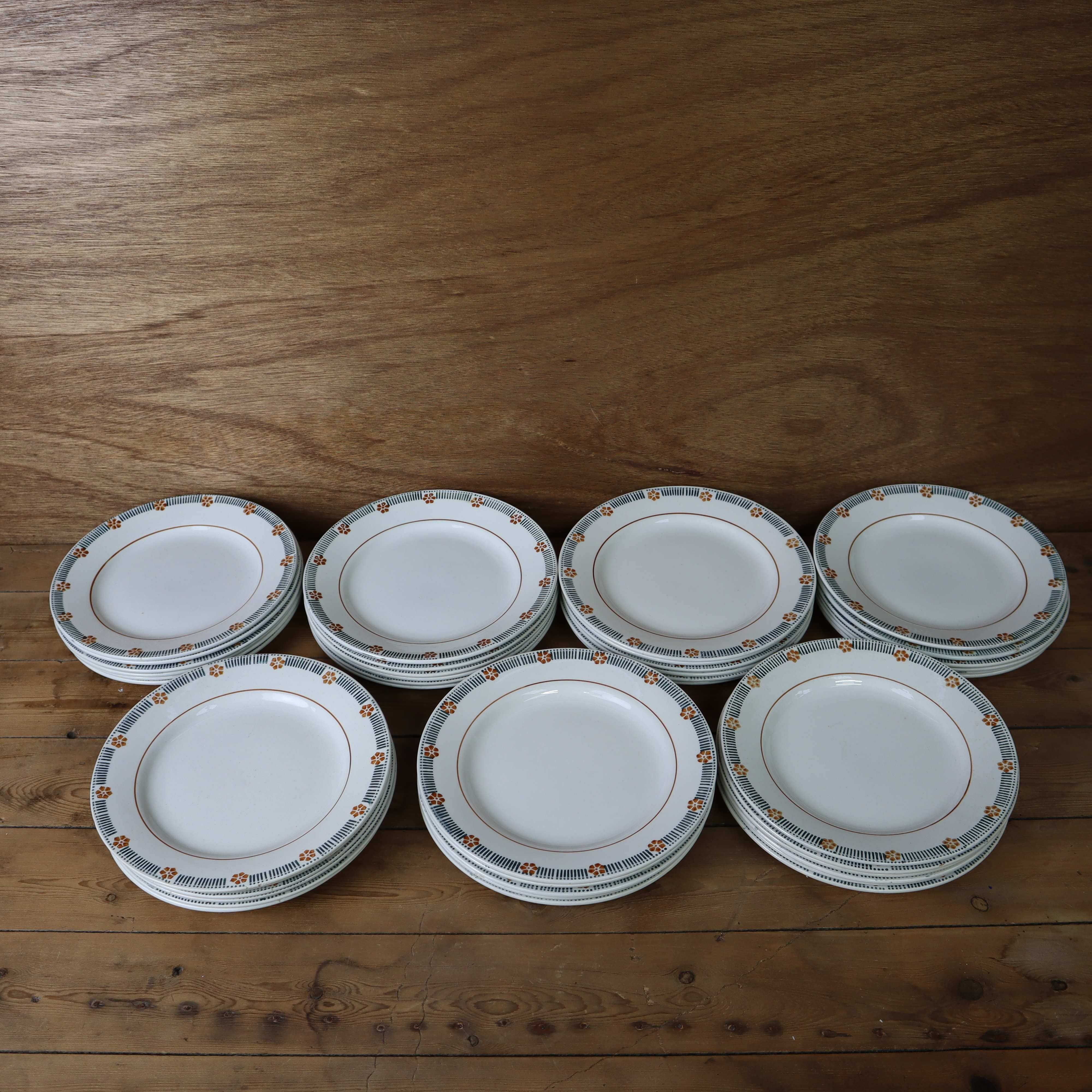 Set of 6 St Amand Céranor flat plates Parame model