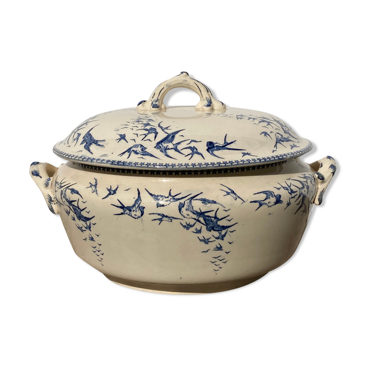Iron earth tureen, Hirondelle model from the Lafitte factory in Bordeaux - old earthenware