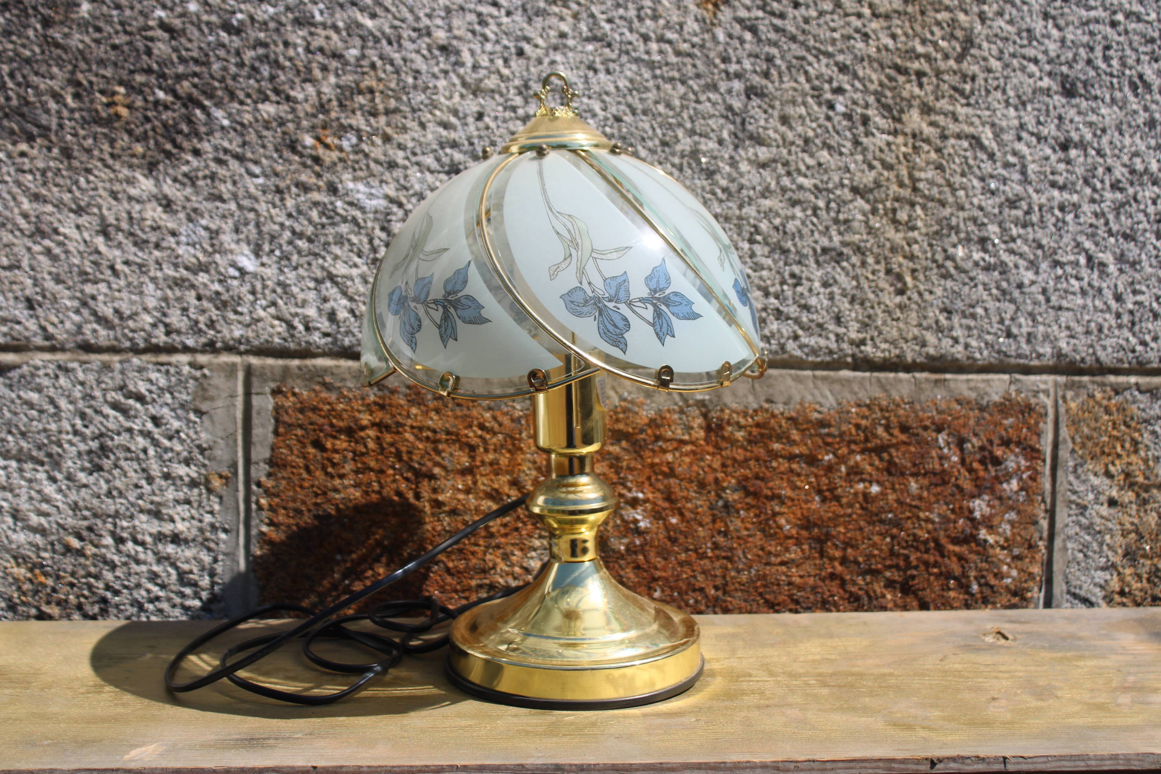 Vintage brass and flowered glass touch lamp – Soft touch lamp with intensity