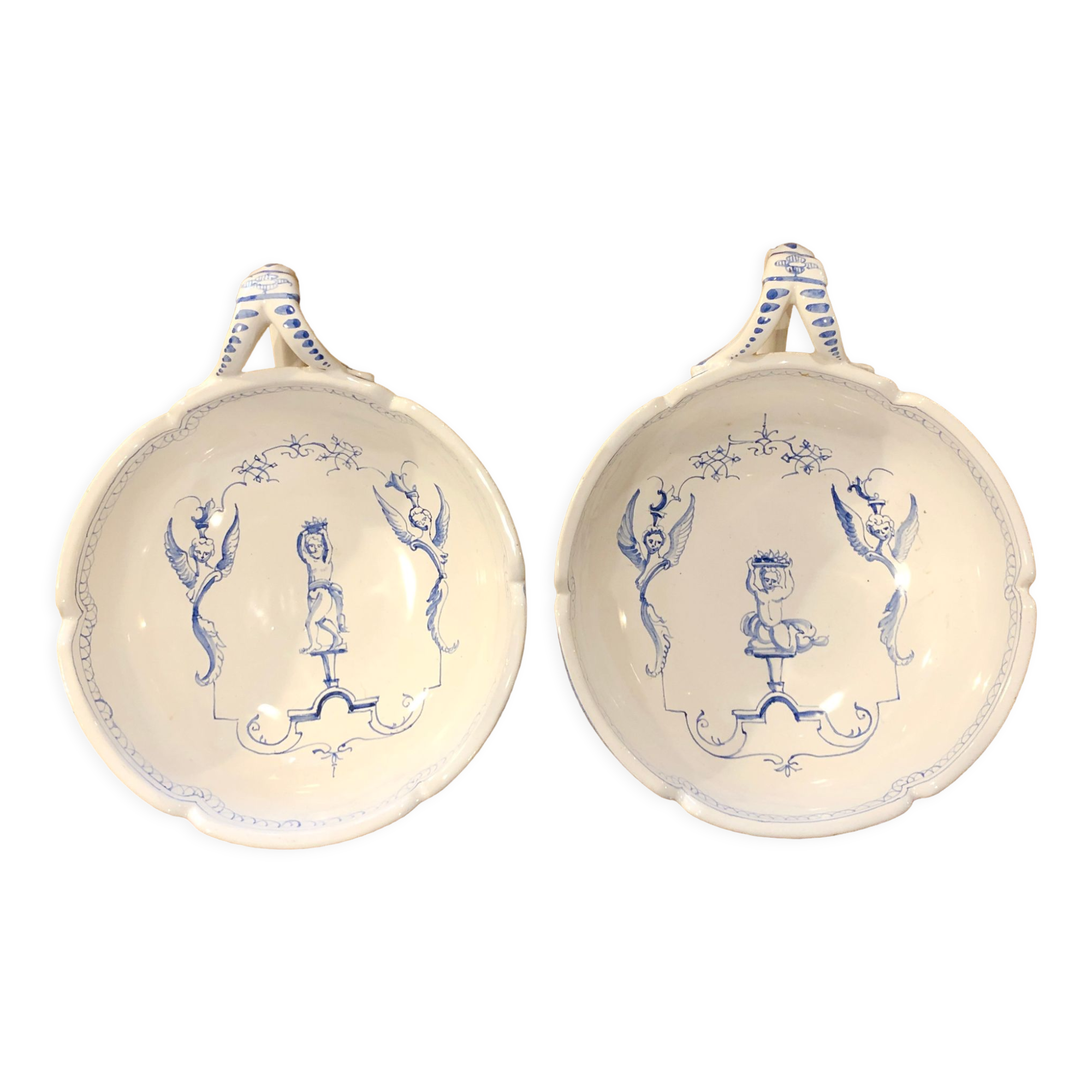 Moustiers decor plates à la berain