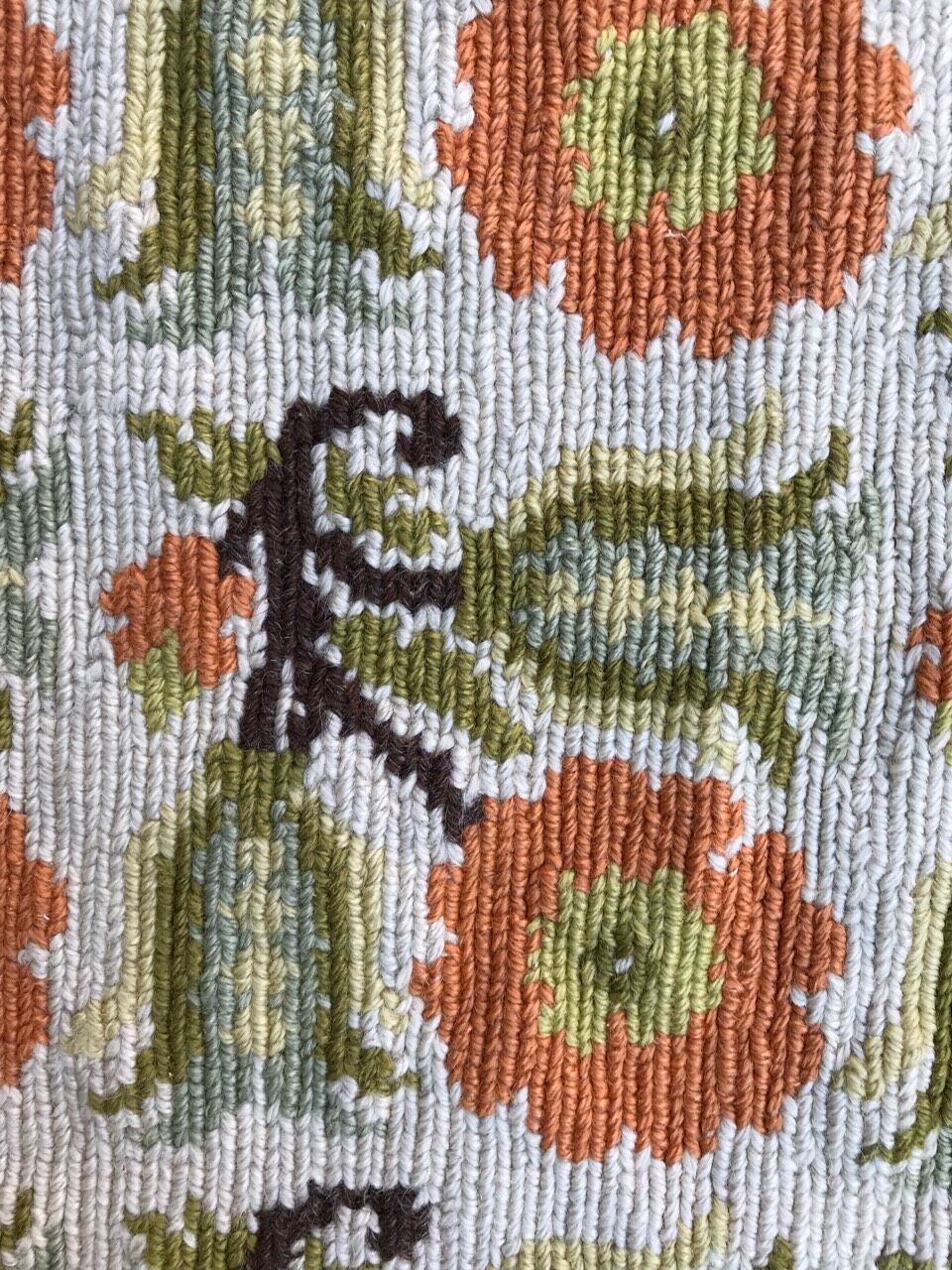 Vintage carpet with small dots 230x373 cm