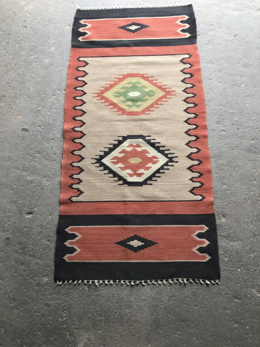 Mid-Century brown runner rug in flatweave kilim fabric, geometric patterns 127x59 cm