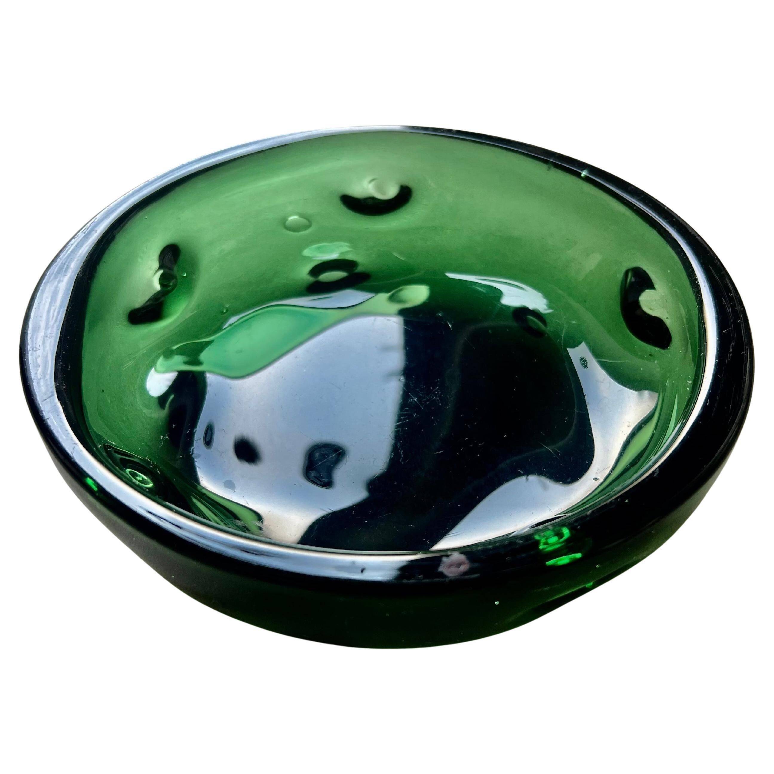Bol vintage en verre de Murano, vert émeraude, Vetrerie Empoli fabriqué en Italie