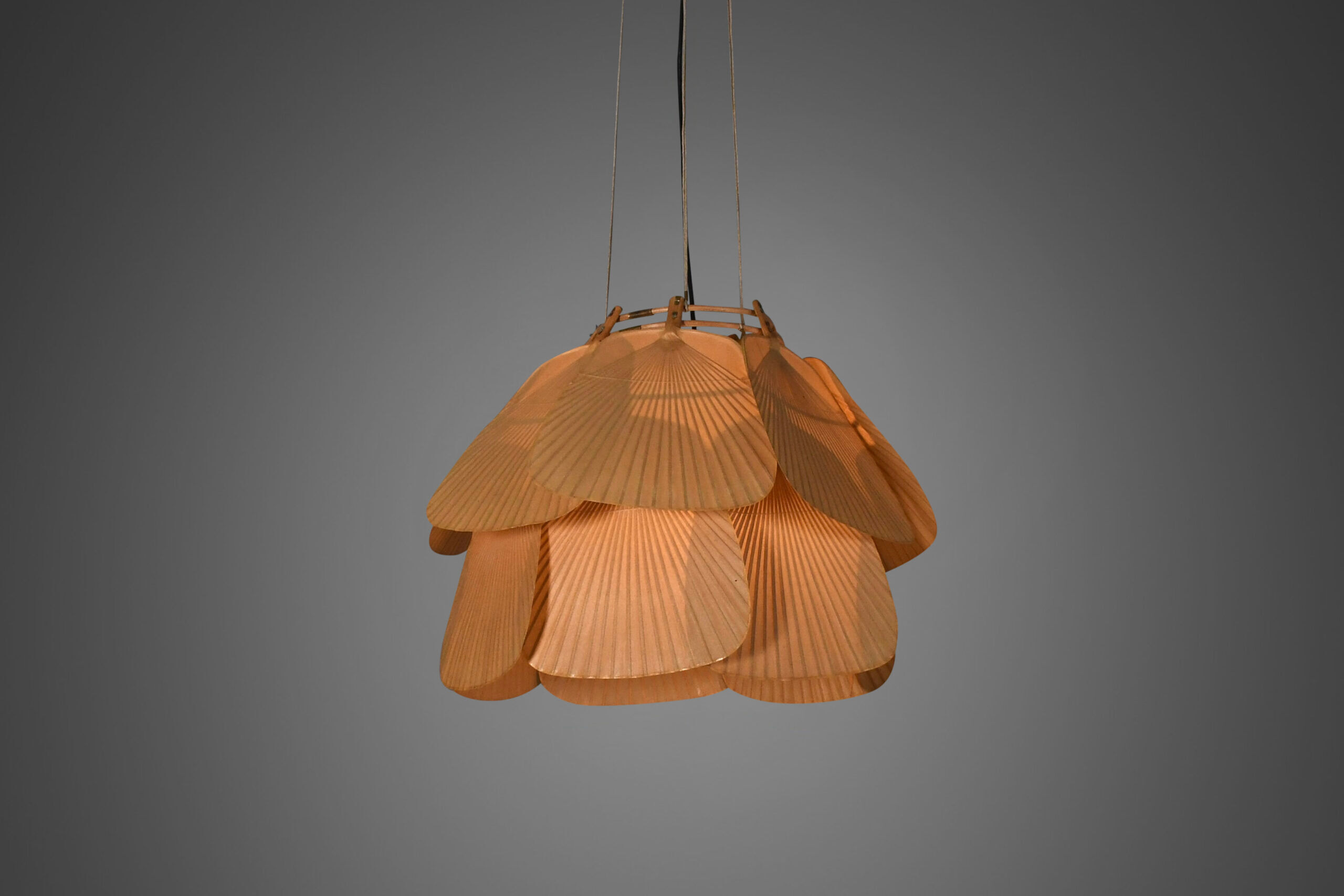 Beautiful Uchiwa 'Ju Yon' chandelier by Ingo Maurer for M Design, 1970s