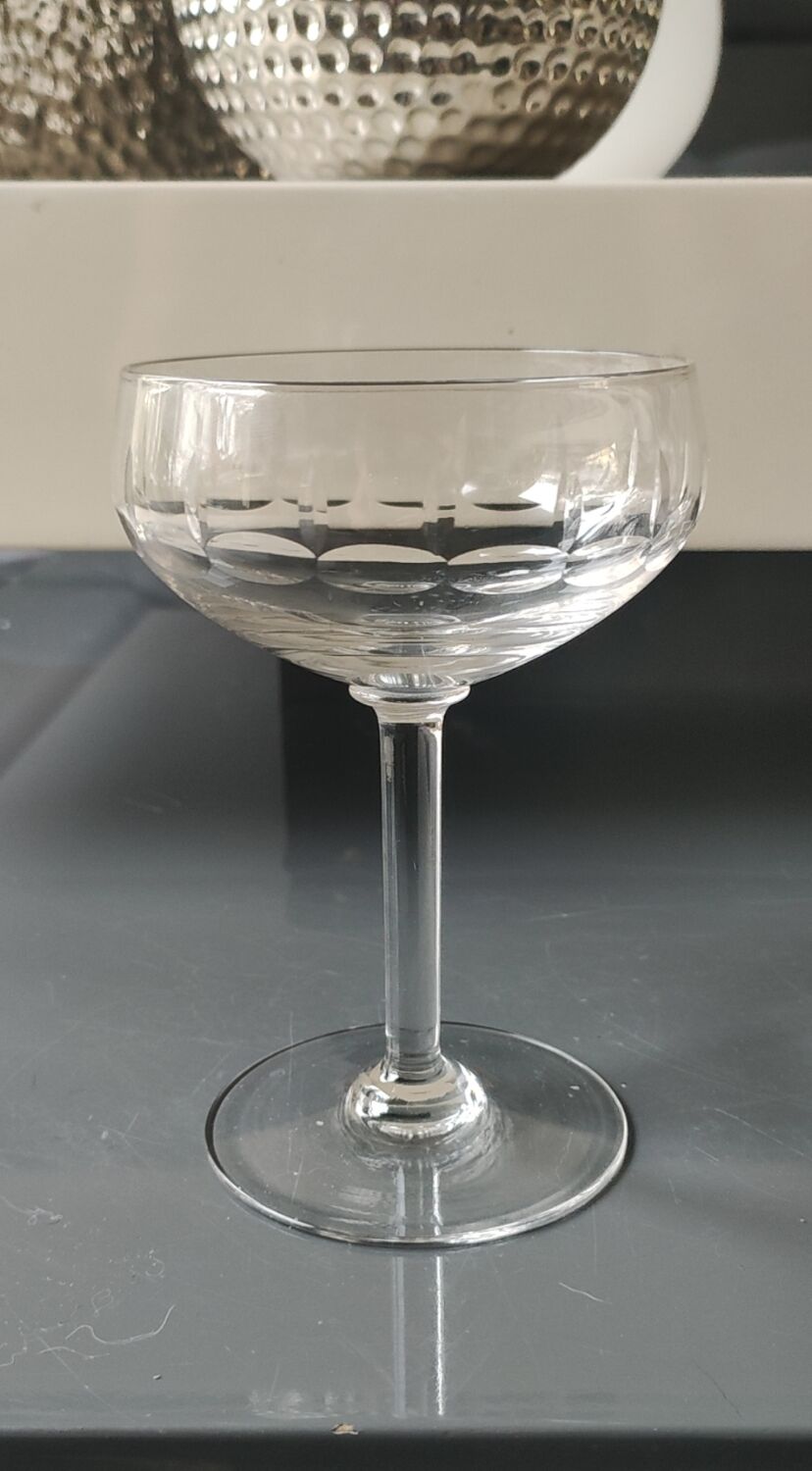 Lot of 6 x Champagne Coupes/Verreries Doyen. Art Deco. In half crystal.