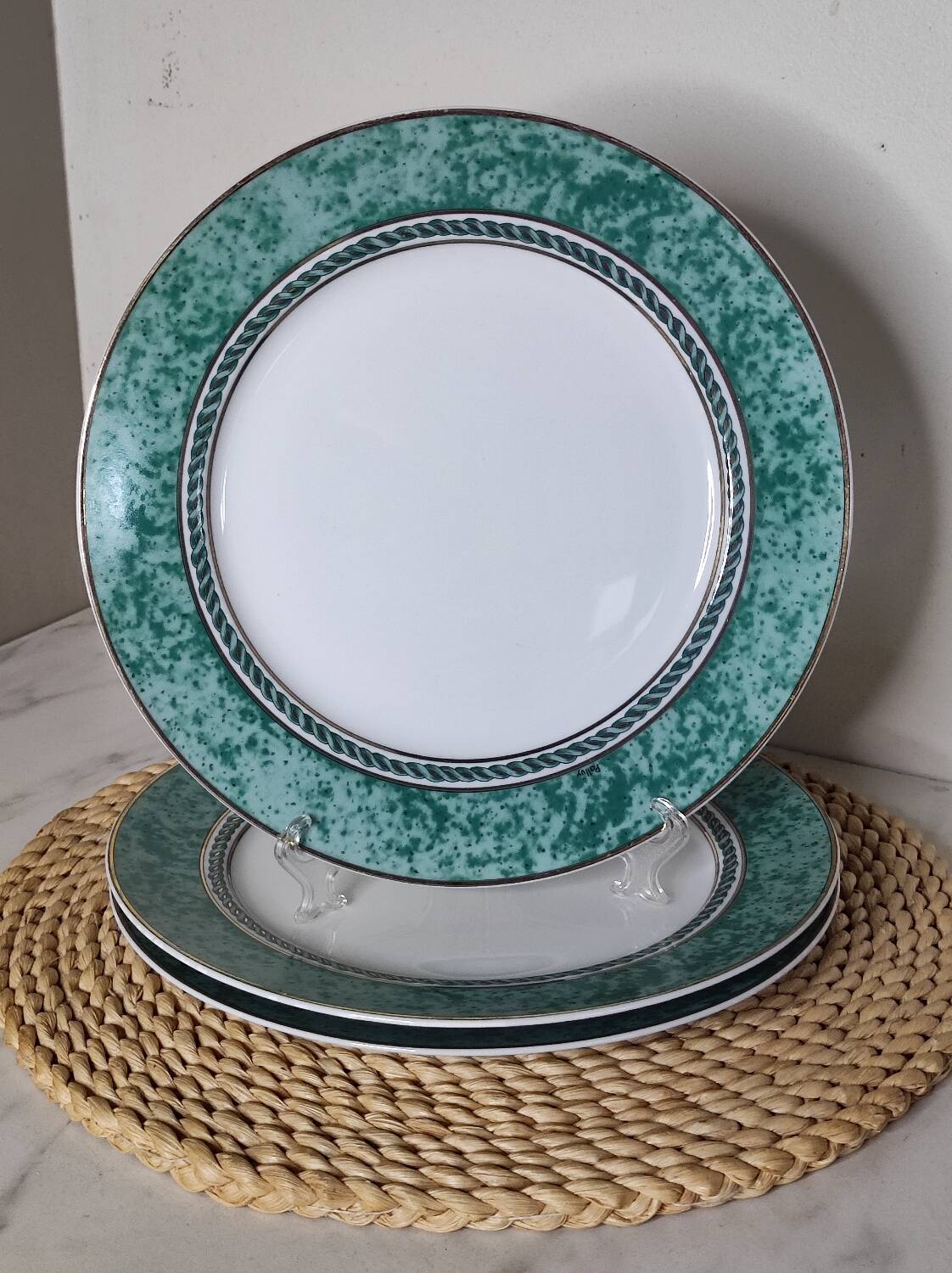 Flat plates fine porcelain green rim