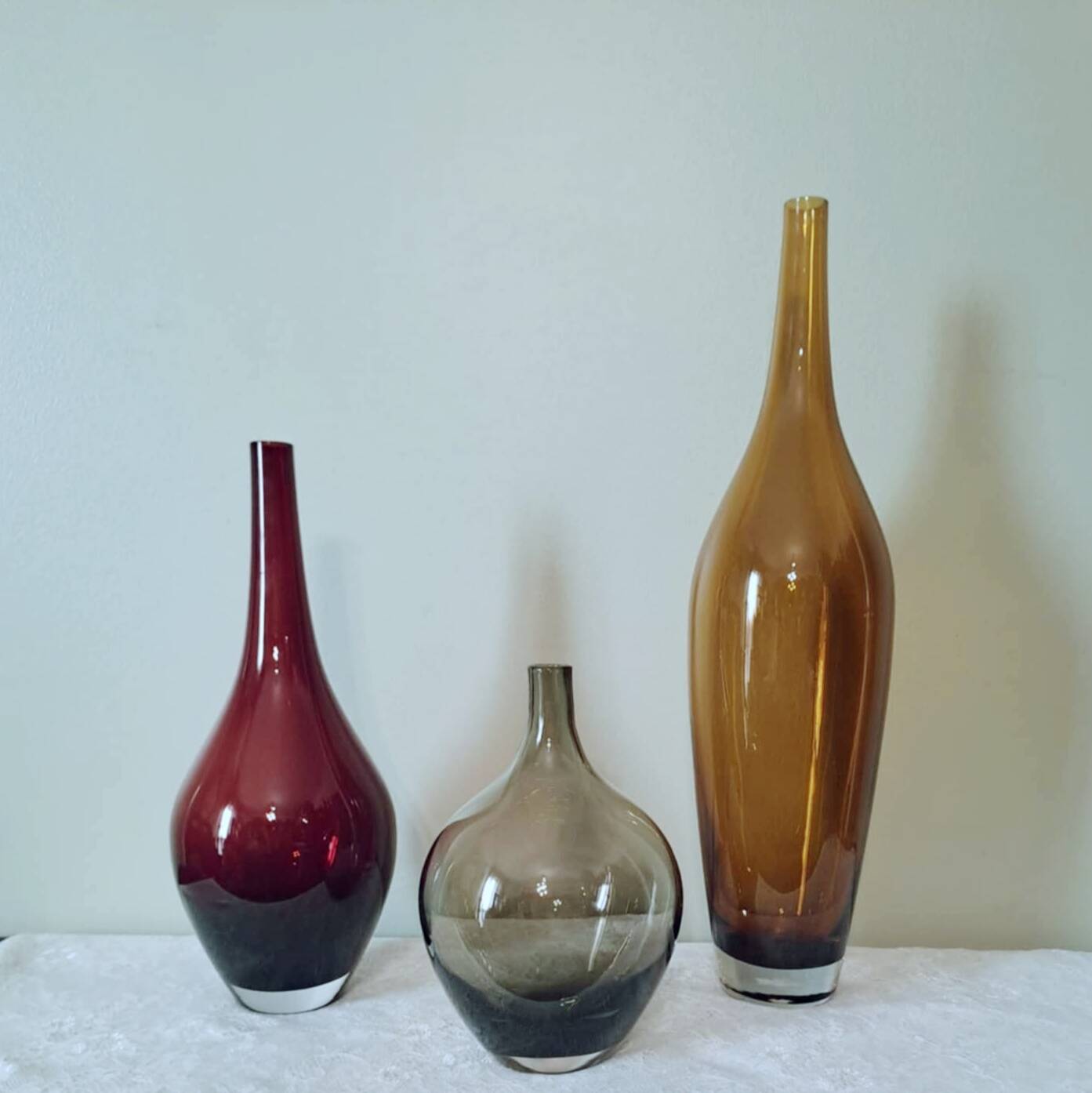 3 blown glass vases
