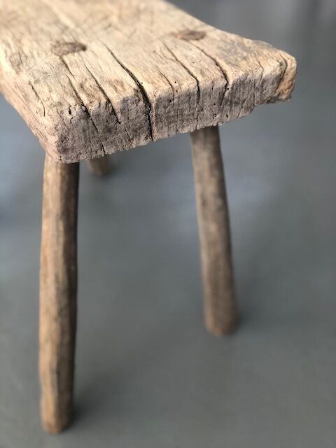 Banc de traite en bois blond